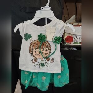 Green clover three-piece